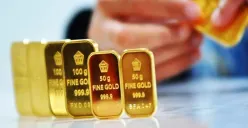 Update harga emas Pegadaian, 17 November 2025: Antam, UBS, Galeri24. Dapatkan daftar lengkap harga semua produk logam mulia dari ukuran 0,5 gram hingga 1 kg. (Sumber: Istimewa)