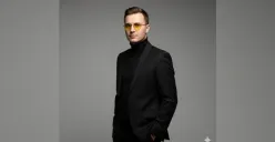 Ubah foto profil pria jadi lebih keren! Disini berisi prompt Gemini AI spesifik untuk menciptakan portrait sinematik dengan pencahayaan dramatis, gaya urban, dan formal elegan. (Sumber: Gemini AI)