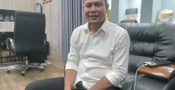 Sekda Karawang, Asep Aang Rahmatullah saat ditemui di ruangannya, Kamis, 4 September 2025. (Sumber: Poskota/Heri Effendi)