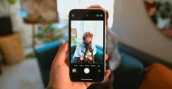 Cara setting kamera Android agar mirip iPhone. (Sumber: Pexels/Los Muertos Crew)