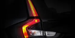Varian tertinggi mobil Suzuki XL7 Hybrid Alpha Kuro dibanderol mulai Rp312 juta. (Sumber: Dok. Suzuki Indonesia)