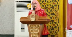 Penjabat (Pj) Sekretaris Daerah Kabupaten Bekasi, Ida Farida, menyebut pencairan honor RT/RW dilakukan kepada mereka yang telah melengkapi dokumen dan masuk BPKAD. (Sumber: Pemkab Bekasi)