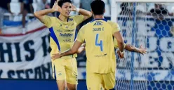 Federico Barba melakukan selebrasi usai mencetak gol. (Sumber: Instagram/@persib)