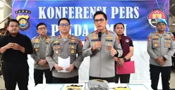 Tim Opsnal Subdit II Direktorat Reserse Narkoba Polda Jambi menangkap buronan kasus peredaran narkotika, M Alung Ramadhan. (Sumber: Polda Jambi)