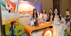 Wondr by BNI, layanan multicurrency, serta kartu debit khusus untuk mendukung mahasiswa yang hendak melanjutkan studi ke Hong Kong. (Sumber: Dok. Istimewa)