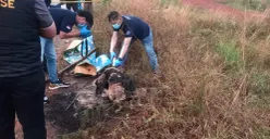 Petugas Inafis Polres Metro Depok melakukan cek tkp kondisi jasad pria tanpa identitas diduga korban mutilasi. (Sumber: Istimewa)