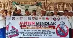 Puluhan ulama di Lebak saat deklarasi tolak rencana kunjungan Jokowi ke Banten. (Sumber: Tiktok/@hanturimba_07)