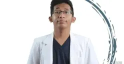 Dokter Benny Christian Sihombing tengah disorot setelah komentarnya terhadap unggahan pasien BPJS bernama Yurizal Tri Chaerawan viral di media sosial. (Sumber: X/@soulofdanny_)