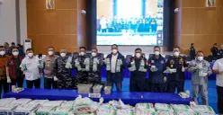 Aparat gabungan menggagalkan penyelundupan narkotika jenis ketamine seberat kurang lebih 1,3 ton di perairan Natuna, Kepulauan Riau. (Sumber: Istimewa)