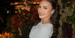 Violenzia Jeanette yang tengah menjadi sorotan usai membagikan Instagram Story yang menampilkan dirinya bersama Rebecca Klopper karena foto tersebut ternyata diambil bertiga bersama Fuji. (Sumber: Instagram/@violenzoajean)