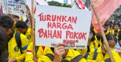 Ilustrasi - Aksi demo di Jakarta. (Sumber: Pos Kota/ Ali Mansur)