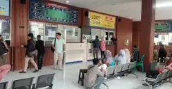 Situasi Gedung Samsat Balaraja, Kecamatan Balaraja, Kabupaten Tangerang. (Sumber: Poskota/Veronica Prasetio)