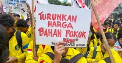 Aksi demo BEM UI di Jakarta pada Selasa, 18 Agustus 2026. (Sumber: Poskota)