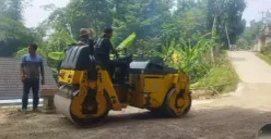Proses perbaikan jalan di Kampung Cengkel, Kelurahan Cilaja, Kecamatan Majasari, Kabupaten Pandeglang, Banten. (Sumber: Dok. Istimewa)
