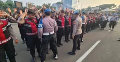 Sebanyak 18 ribu personel dikerahkan untuk mengamankan aksi unjuk rasa yang berlangsung di sejumlah lokasi di Jakarta Pusat, Kamis, 27 Agustus 2026. (Sumber: Polda Metro Jaya)