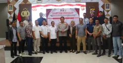 Kapolresta Tangerang bersama puluhan leasing saat melakukan koordinasi terkait dengan larangan penarikan kendaraan di jalan. (Sumber: Istimewa)