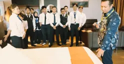 Kepala PPKD Jakarta Pusat Suzukiana saat menyampaikan penguatan sinergi dengan BUMD dan perusahaan swasta untuk penyerapan lulusan pelatihan kerja. (Sumber: Istimewa)
