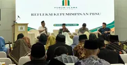 Sejumlah ulama dan tokoh Nahdliyin mengikuti Halaqah Refleksi Kepemimpinan PBNU di Aula Universitas Darul Ulum, Jombang, menjelang Muktamar NU ke-35. (Sumber: Istimewa)