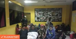 Para PPKS Haji Gocap dibawa ke Panti. (Sumber: Sudinsos Jakarta Selatan)