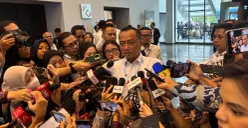 Mensesneg Prasetyo Hadi saat memberikan keterangan pers di SICC, Bogor, Senin 2 Februari 2026. (Sumber: Poskota/Giffar Rivana)