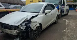 Unit mobil yang terlibat kecelakaan di Citayam, Depok. (Sumber: Poskota/ Angga Pahlevi)