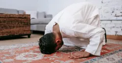 Niat sholat tarawih sendiri dan tata caranya. (Sumber: Pexels/Michael Burrows)