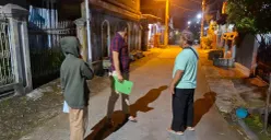 Polisi melakukan olah TKP usai mahasiswi jadi korban jambret di Desa Padasuka, Kecamatan Ciomas. (Sumber: Polsek Ciomas)