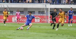 Pertandingan antara Persib vs Persija di BRI Super League 2025/2026. (Sumber: Poskota/Bilal Nugraha Ginanjar)