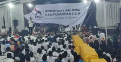 PSI Banten merayakan peringatan Isra Mi'raj di Ponpes Fathul Maani Kananga, Menes, Kabupaten Pandeglang, Jumat, 16 Januari 2026. (Sumber: Poskota/Samsul Fatoni)