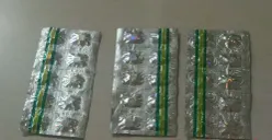 Barang bukti obat-obatan Tramadol milik pelaku berhasil disita petugas. (Sumber: Poskota/Angga Pahlevi)