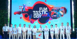 Dewan Komisaris, Direksi, dan Senior Leader TelkomGroup menghadiri puncak perayaan Hari Ulang Tahun ke-61 Telkom bertajuk Siner61 Transformasi - Funtastic Day 2026 di The Telkom Hub, Jakarta, Senin, 6 Juli 2026. (Sumber: Istimewa)