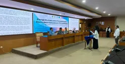 Kegiatan pengukuhan guru dan tenaga kependidikan TK Ketilang serta penandatanganan pakta integritas. (Sumber: UIN Syarif Hidayatullah Jakarta)