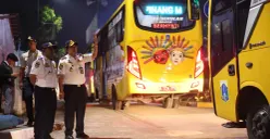 Potret unit Bus Sekolah yang melayani 50 rute di seluruh wilayah DKI Jakarta pada hari pertama Tahun Ajaran Baru 2026/2027. (Sumber: Dishub)