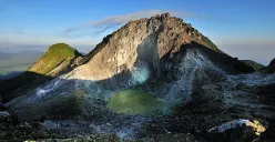 Remaja berinisial RCH (17) meninggal dunia di kawasan wisata Gunung Sibayak, Kabupaten Karo, Sumatera Utara karena diduga dianiya. (Sumber: Dok.TripTrus)
