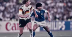 Bek Jerman Barat Guido Buchwald dengan tinggi 1,88 meter tersebut memainkan peran kunci dalam meredam ancaman dari seorang Diego Maradona. (Sumber: FIFA)