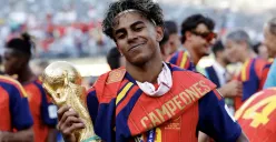 Lamine Yamal menjadi salah satu pemain muda yang paling mendapat perhatian setelah tampil menonjol bersama Barcelona dan tim nasional Spanyol. (Sumber: FIFA)