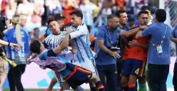 Keributan terjadi setelah final Piala Dunia 2026 antara Spanyol dan Argentina berakhir. Insiden melibatkan sejumlah pemain dari kedua tim setelah Spanyol menang 1-0 lewat gol Ferran Torres. (Sumber: X)