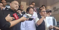 MIO Indonesia melaporkan pengacara Hotman Paris Hutapea ke Polda Metro Jaya atas dugaan penghinaan wartawan, Selasa, 21 Juli 2026. (Sumber: Poskota/Ali Mansur)