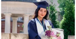 Adik ipar aktris Beby Tsabina, Risya Azzahra Rahimah Natakusumah viral usai diduga menghadiri acara fanmeeting idol KPop dengan dana fantastis. (Sumber: X/@bismillahyuk_)