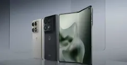 Motorola Razr Fold hadir dengan desain lipat premium, layar luas, baterai 6.000 mAh, serta performa Snapdragon 8 Gen 5 yang menjadikannya salah satu smartphone foldable terbaik tahun 2026. (Sumber: Motorola)