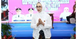 Istri Bupati Pemalang, Noor Faizah Maenofie (NFM) atau yang akrab disapa Nofie, diduga ikut diamankan dalam operasi tangkap tangan (OTT) yang dilakukan KPK. (Sumber: X/@PemkabPemalang)