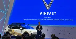 VinFast meluncurkan konsep Drive Worry Free dengan lima pilar layanan di GIIAS 2026. (Sumber: Poskota/Aldi Harlanda Irawan)