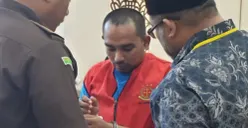 Terdakwa kasus ujaran kebencian Dedi Saputra saat mengikuti persidangan di PN Banda Aceh, Rabu, 17 Juni 2026. (Sumber: Istimewa)