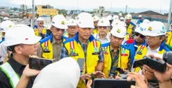 Menko Infra AHY saat peresmian 1.151 km jalan daerah secara simbolis di Kabupaten Sampang, Jawa Timur, Selasa, 23 Juni 2026. (Sumber: Dok. Kemenko Infra)