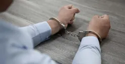 Ilustrasi, terduga pelaku rudapaksa diamankan polisi. (Sumber: freepik)