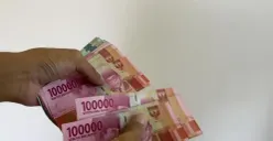 Pencairan THR PPPK 2026 mulai dilakukan secara bertahap oleh pemerintah sejak awal Ramadan sebagai bentuk dukungan terhadap kesejahteraan aparatur sipil negara menjelang Idul Fitri. (Sumber: Vecteezy)