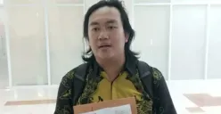 Potret Andrie Yunus, aktivis KontraS dan advokat muda yang menjadi sorotan publik setelah insiden penyiraman air keras yang menimpanya. (Sumber: X/@direktoridosen)