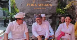 Gubernur DKI Jakarta Pramono Anung menghadiri Upacara Melasti sebagai bagian dari rangkaian perayaan Hari Suci Nyepi Tahun Baru Saka 1948 di Pura Segara, Cilincing, Jakarta Utara pada Minggu, 15 Maret 2026. (Sumber: Kominfo)