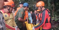 Tim SAR gabungan saat evakuasi wisatawab yang hanyut di kawasan wisata Curug Goong, Pandeglang. (Sumber: Tim Siaga Wisata)