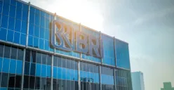 Para terdakwa kasus dugaan korupsi KUR BRI tidak ditahan setelah persidangan. (Sumber: Dok. BRI)